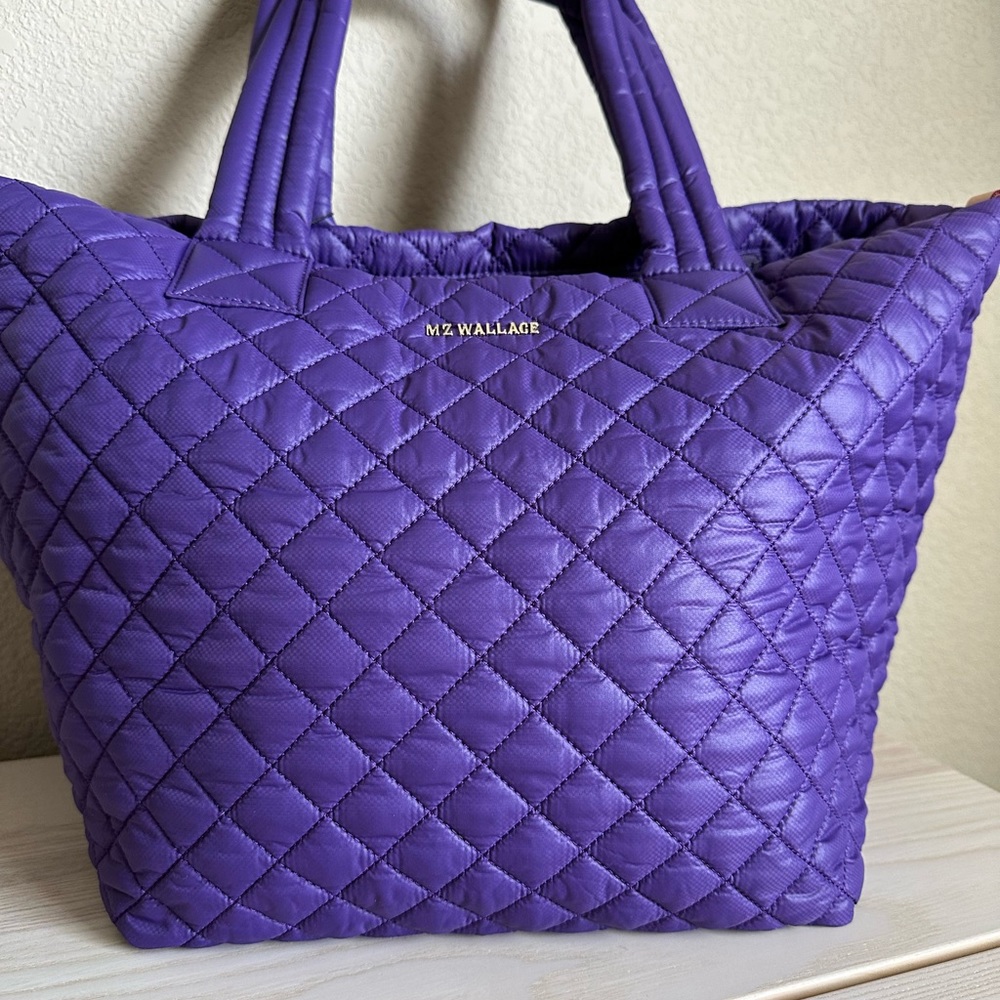NWT Amethyst Purple Medium Metro Tote Deluxe with Luggage Sleeve